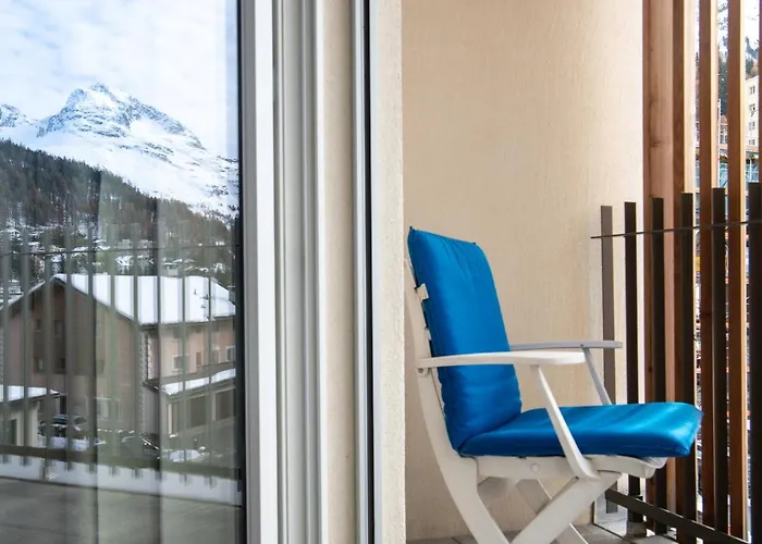 Townhouse N26 Апартаменты Санкт-Мориц